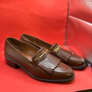 Etienne Aigner Women’s Leather Loafers size 6.5M in excellent condition